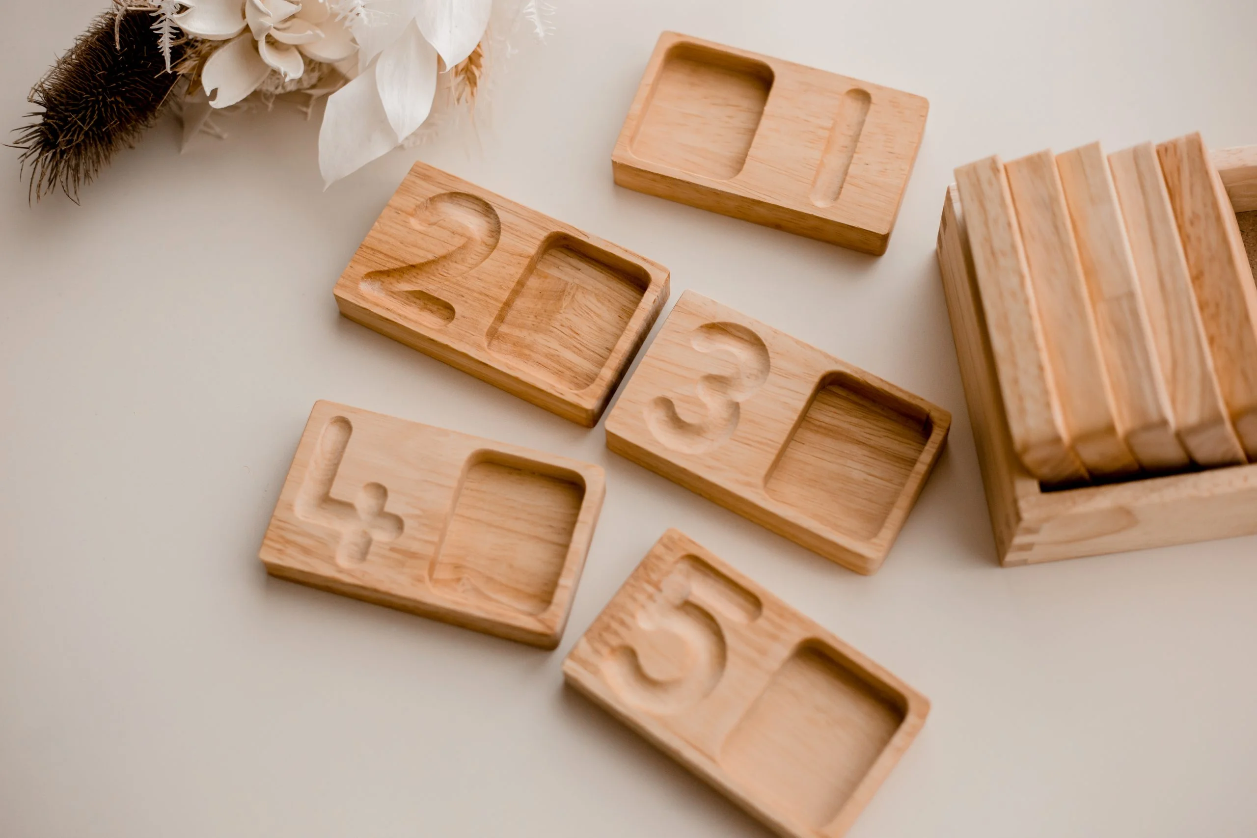 Qtoys Writing and Counting Trays