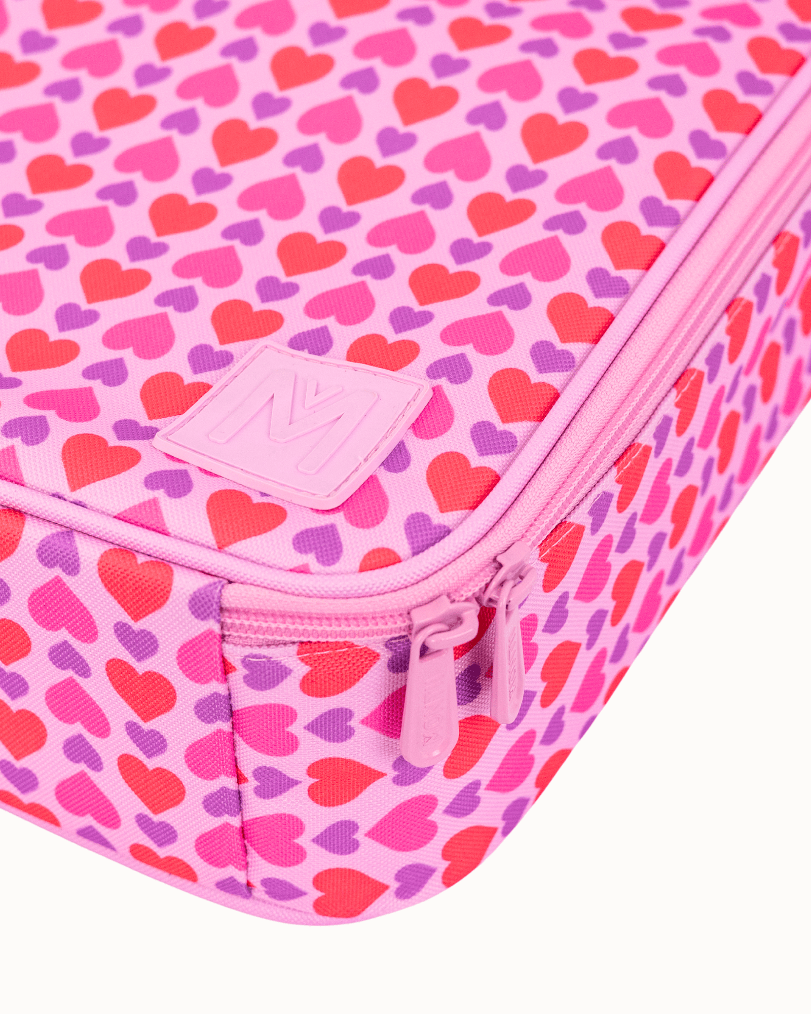 Montii Co Large Insulated Lunch Bag Queens of Hearts 5 https://nicetribe.com.au/shop/tablewares/montii-co-large-insulated-lunch-bag-queens-of-hearts/ MontiiCo Large Lunch Bag 2 761a1842 e3c1 42d9 958a eab22a1e6408.png